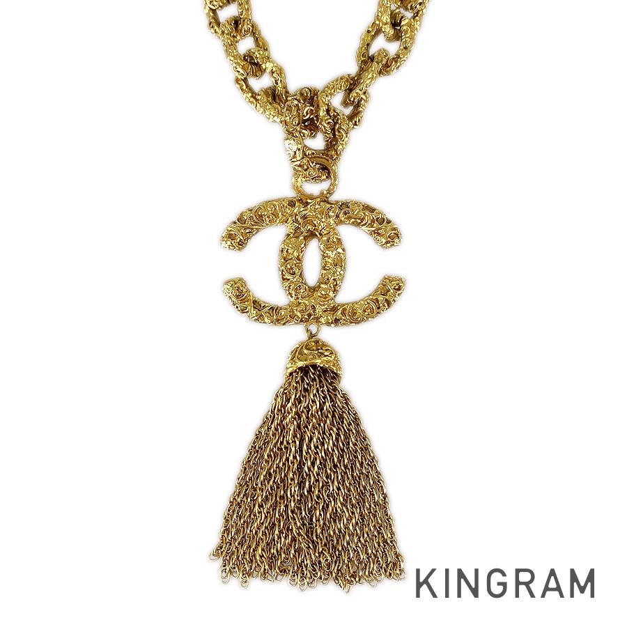 CHANEL Long necklace