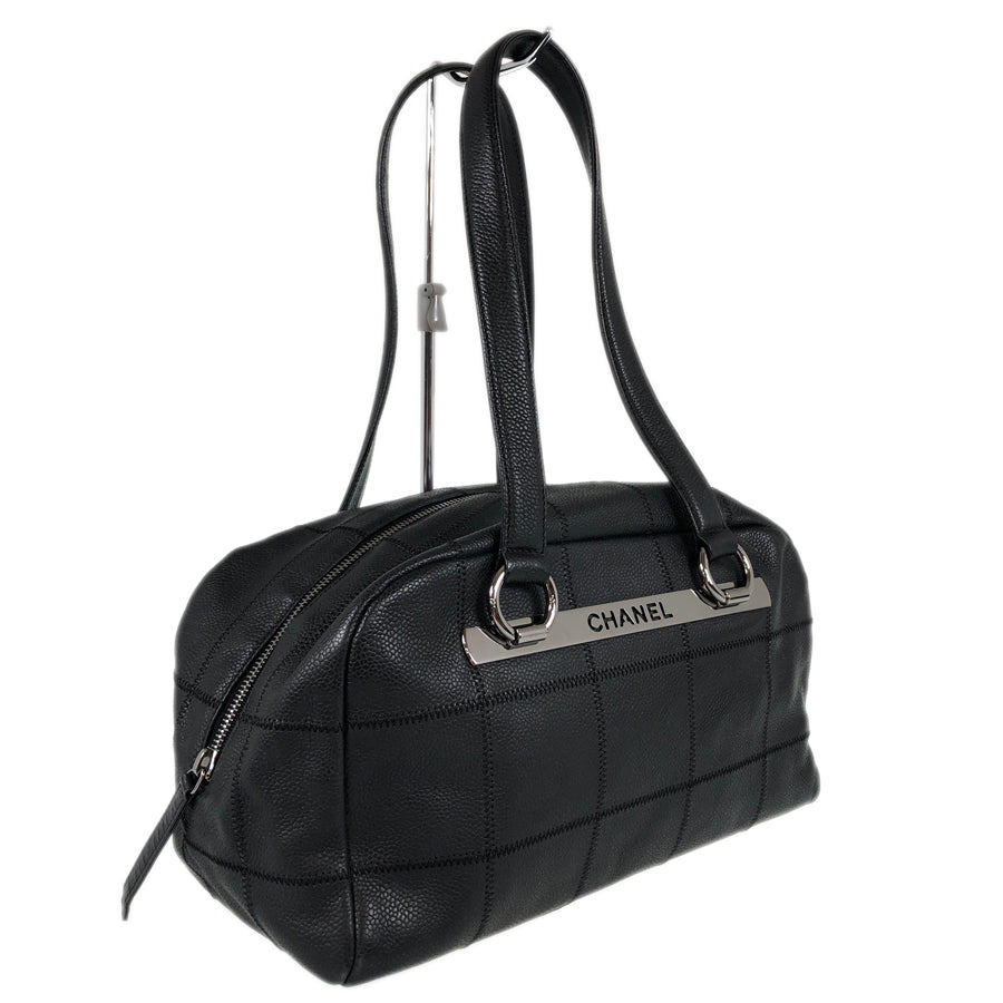 CHANEL Chocolate Bar Shoulder bag