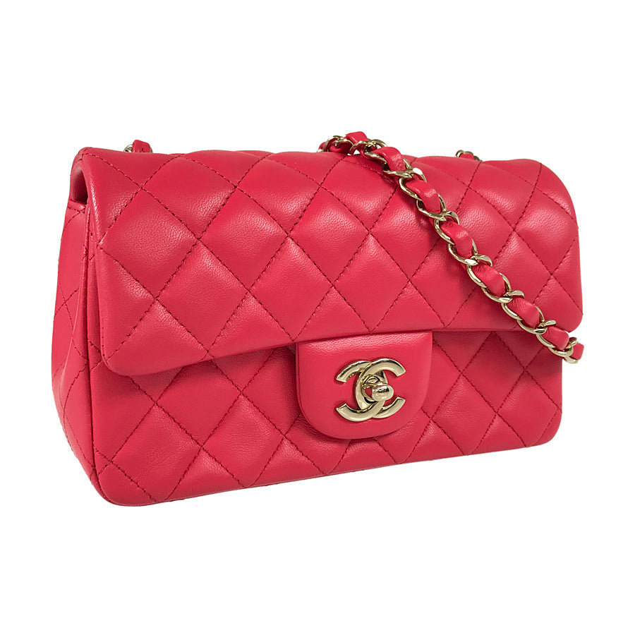 CHANEL Matelasse A69950 Shoulder bag