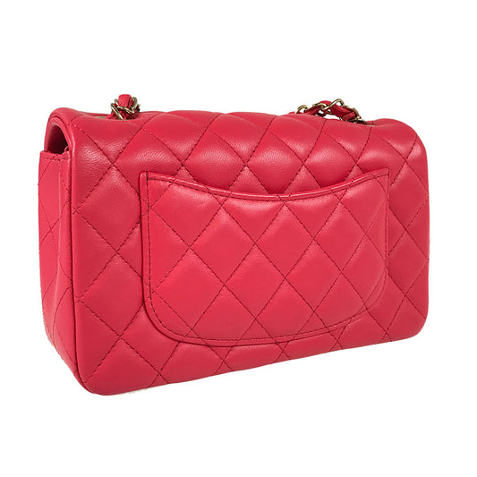 CHANEL Matelasse A69950 Shoulder bag