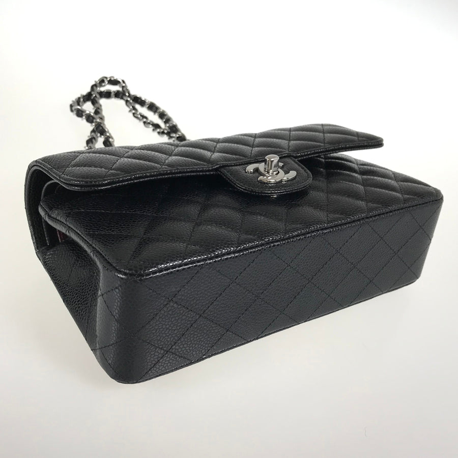 CHANEL Matelasse 23 Shoulder bag