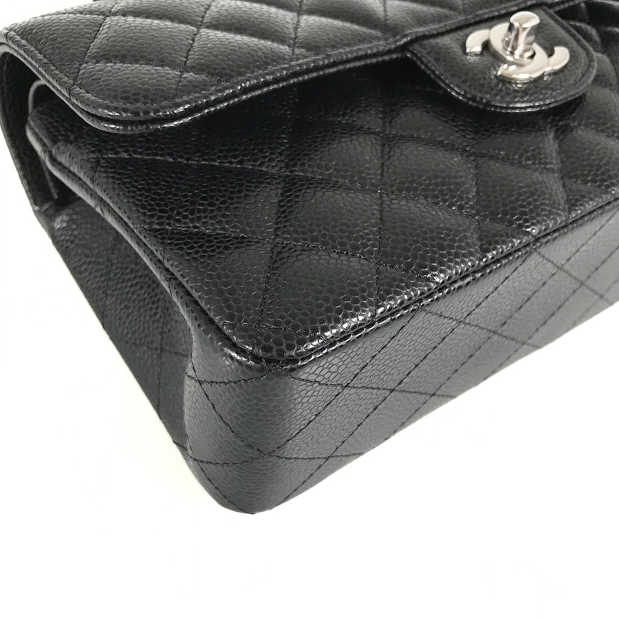 CHANEL Matelasse 23 Shoulder bag