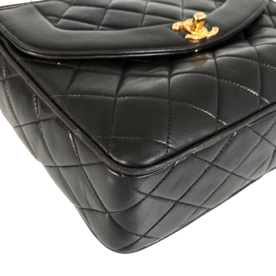 CHANEL Matelasse Shoulder bag