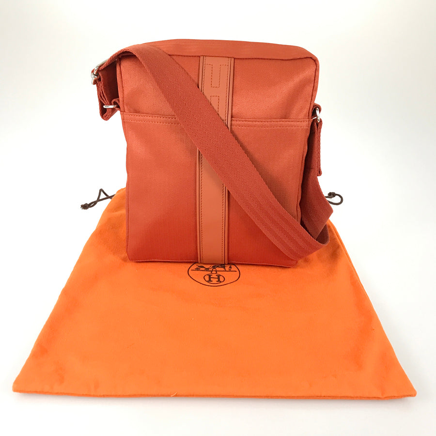 HERMES Acapulco Pochette Bandouliere MM Shoulder bag