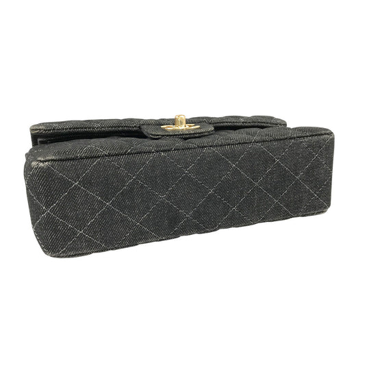 CHANEL Matelasse 23 Shoulder bag