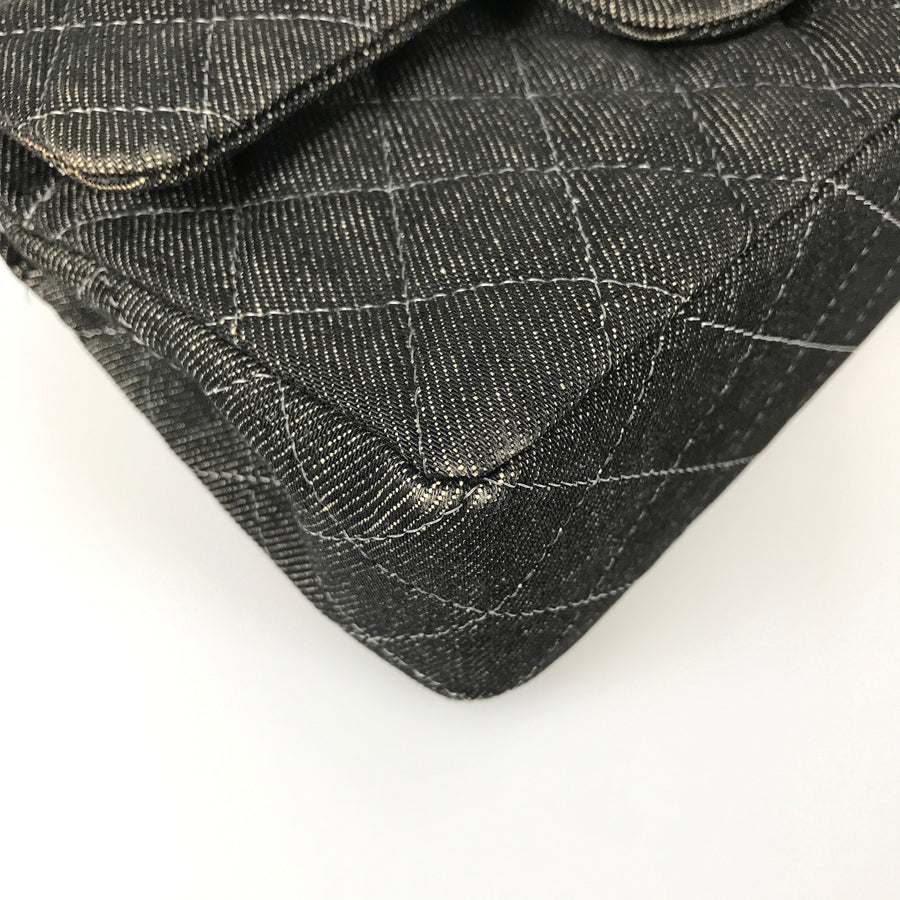 CHANEL Matelasse 23 Shoulder bag