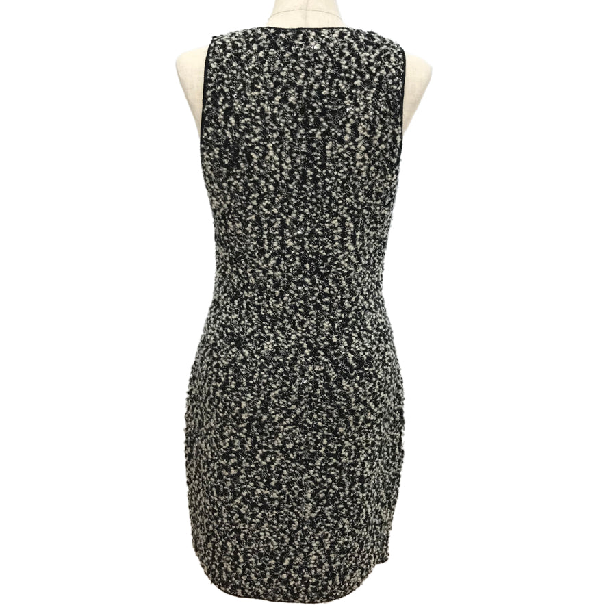 CHANEL P04197 Women's Dresses