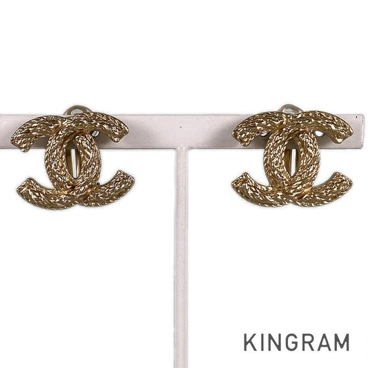 CHANEL Earring