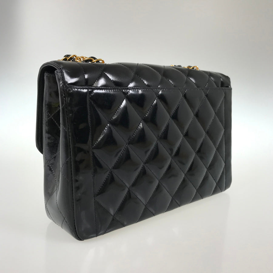CHANEL Matelasse 25 Shoulder bag