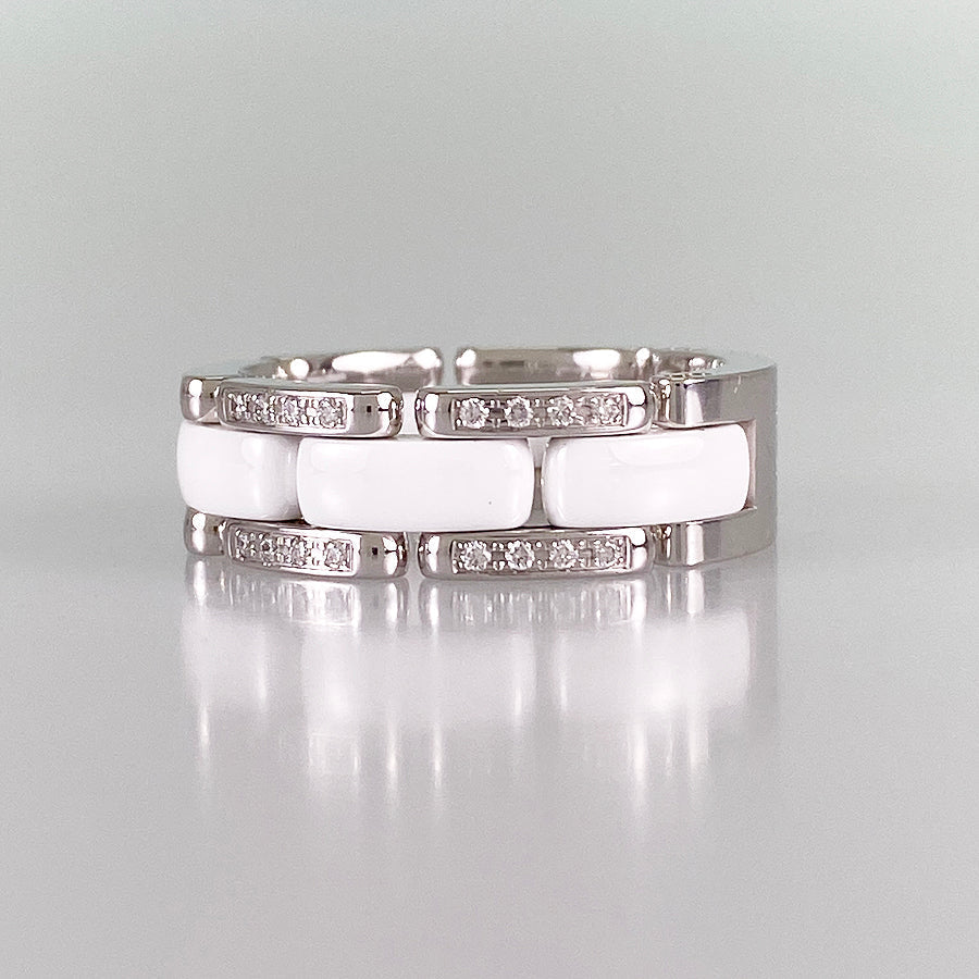 CHANEL Ultra J2643 Ring