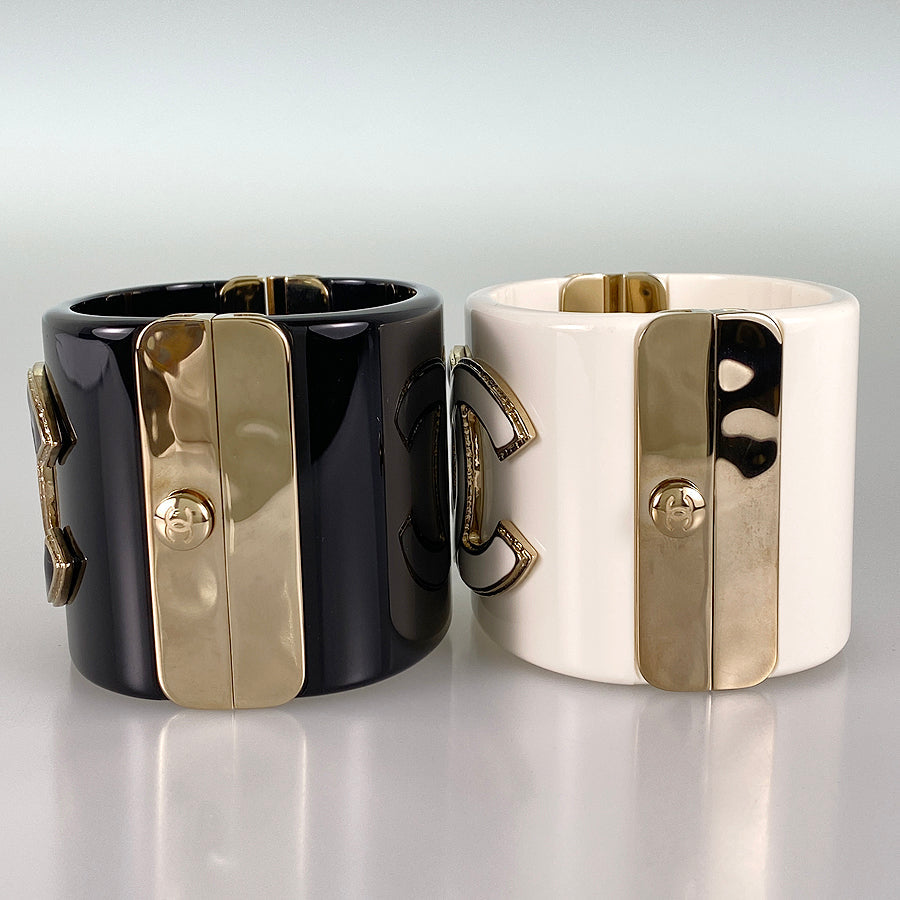CHANEL COCO Mark Bangle