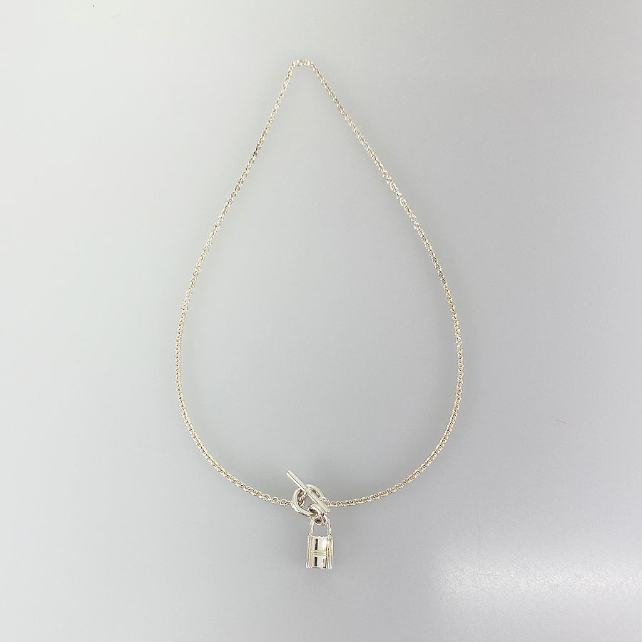 HERMES Amulettes Cadena Necklace