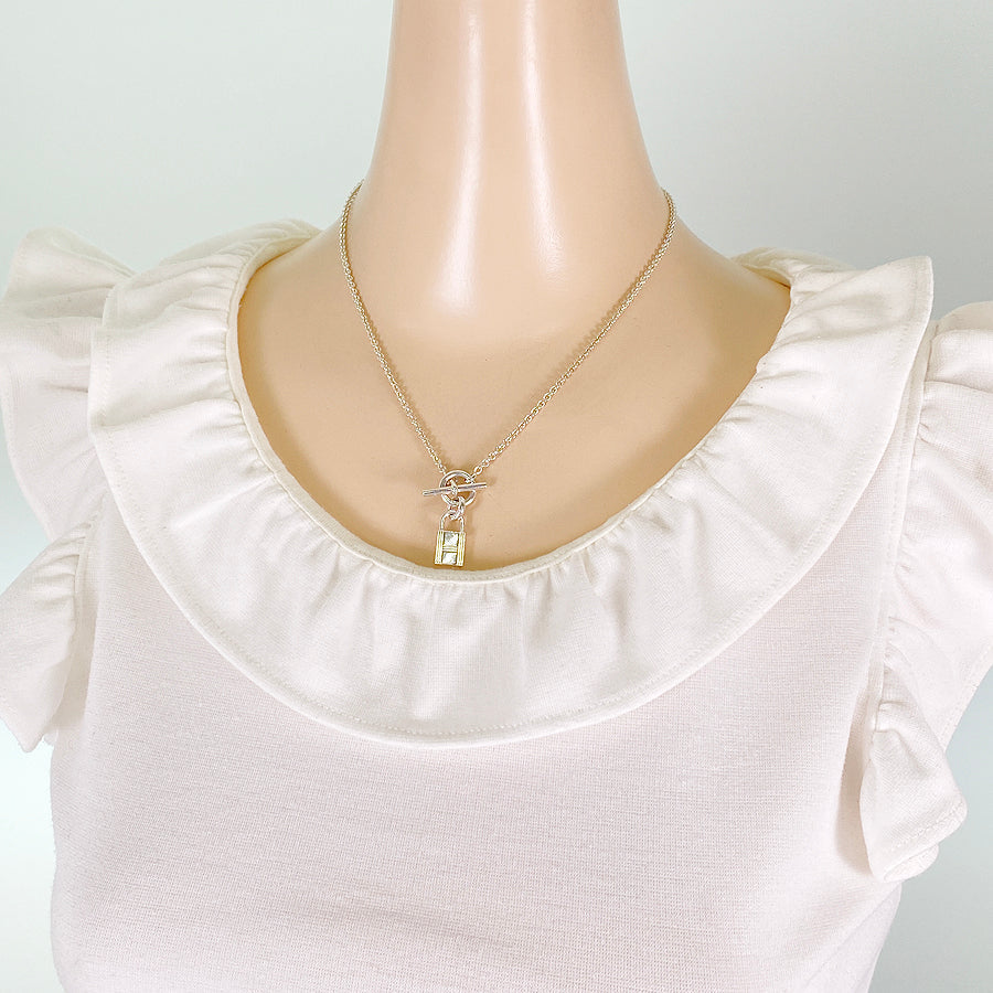 HERMES Amulettes Cadena Necklace