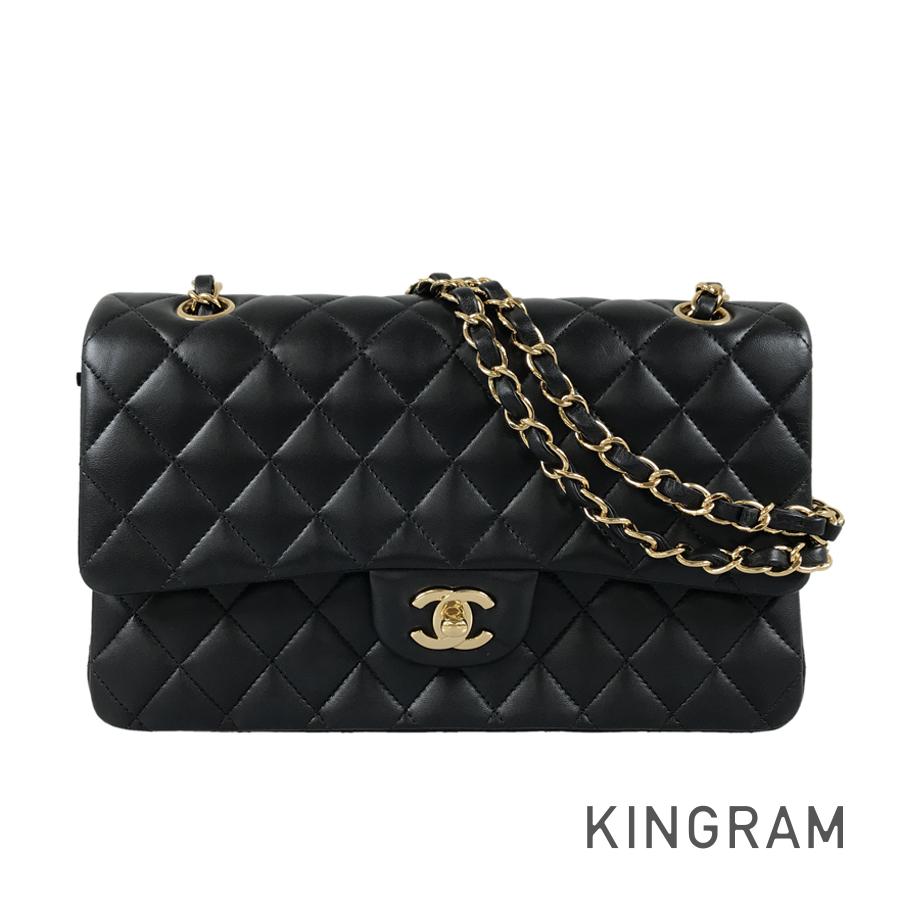 CHANEL Matelasse 25 Shoulder bag