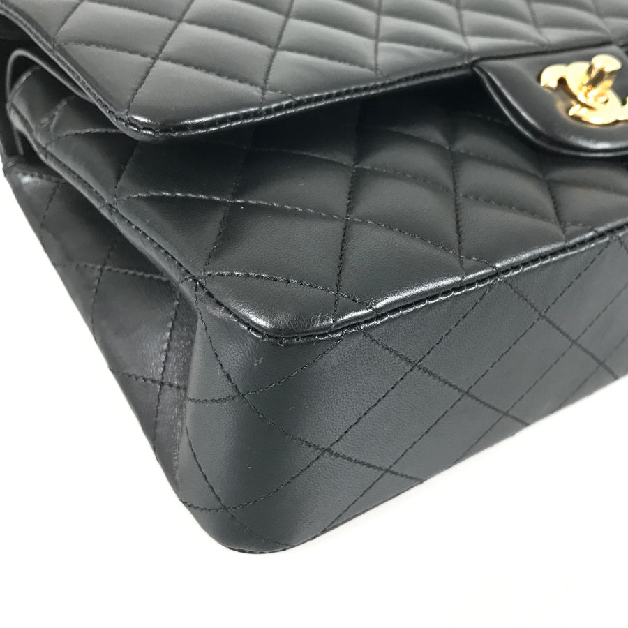 CHANEL Matelasse 25 Shoulder bag
