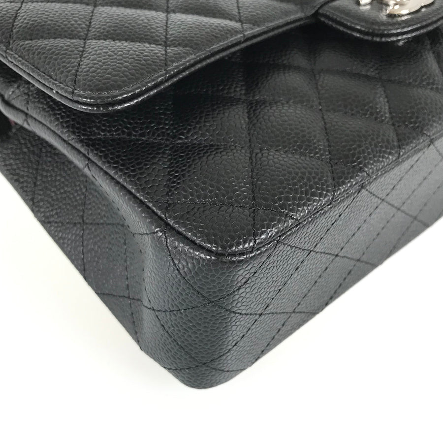 CHANEL Matelasse 25 Shoulder bag
