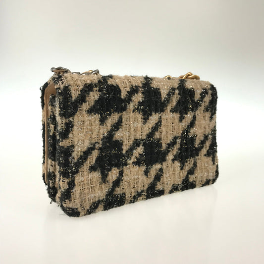 CHANEL Matelasse Shoulder bag