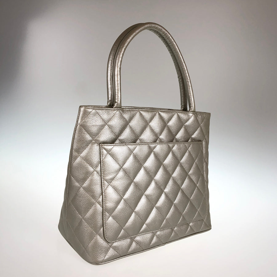 CHANEL Reissue Tote Tote bag