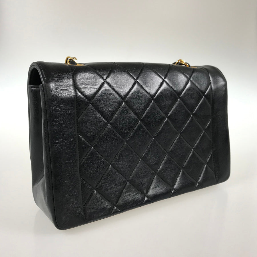 CHANEL Diana 25 Shoulder bag