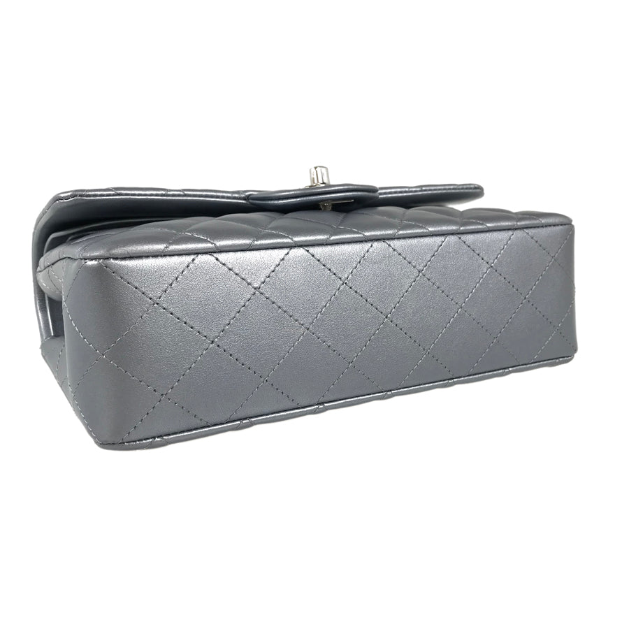 CHANEL Matelasse 23 Shoulder bag