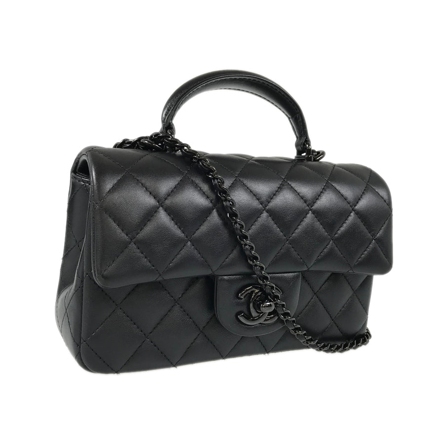 CHANEL Matelasse Shoulder bag