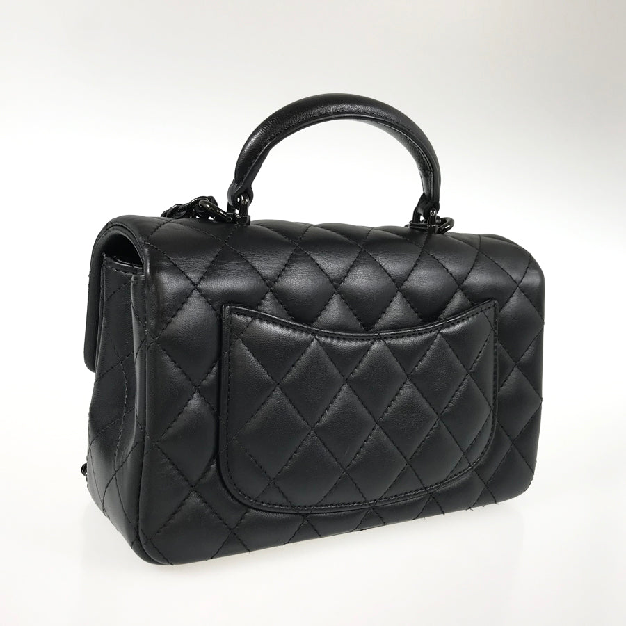 CHANEL Matelasse Shoulder bag