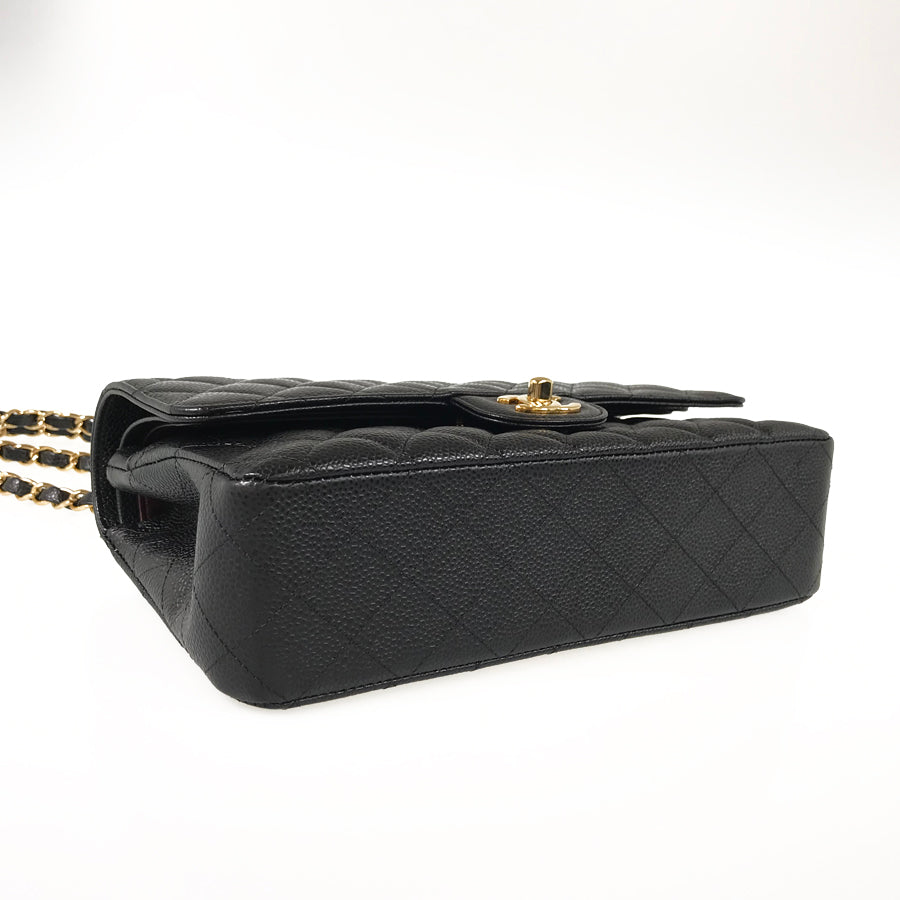 CHANEL Matelasse 25 Shoulder bag