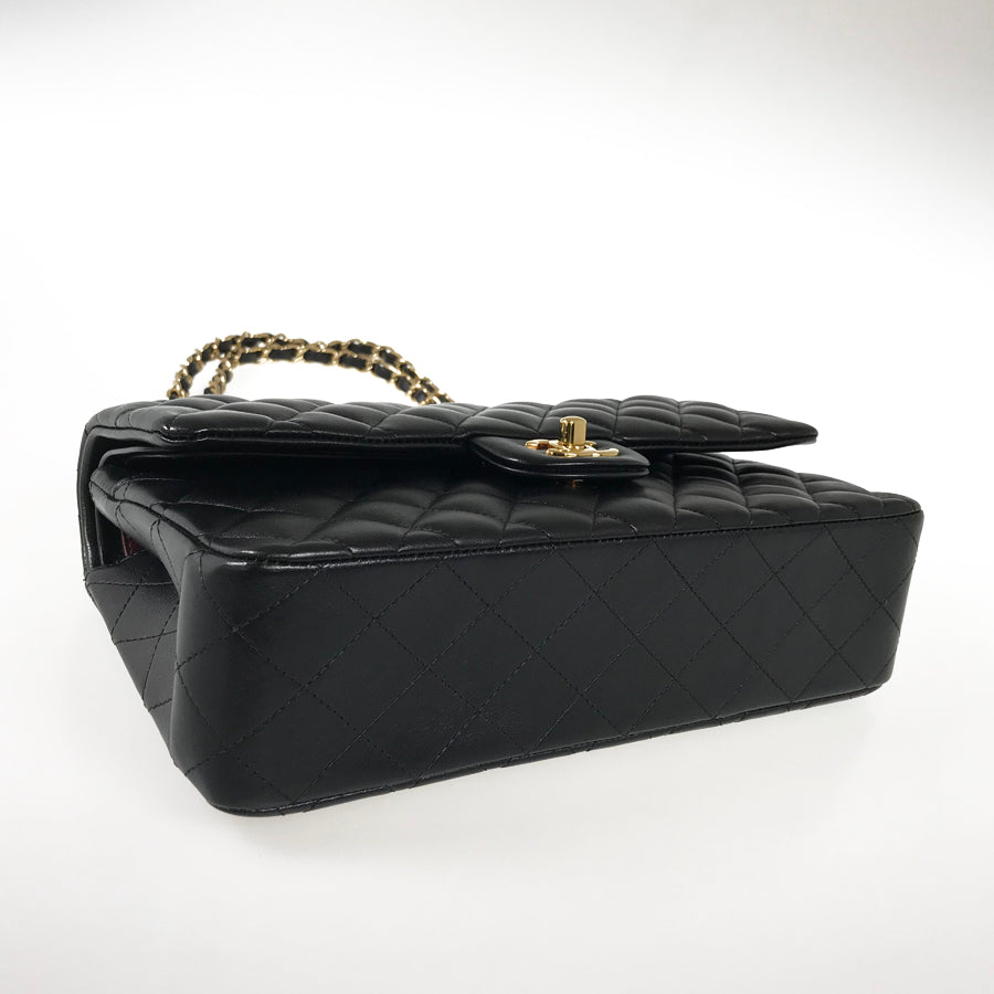 CHANEL Matelasse 25 Shoulder bag