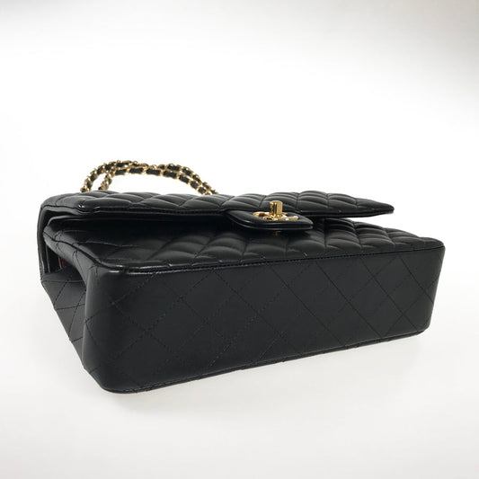 CHANEL Matelasse 25 Shoulder bag