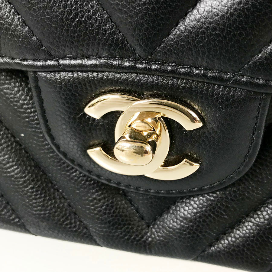 CHANEL V Stitch Shoulder bag