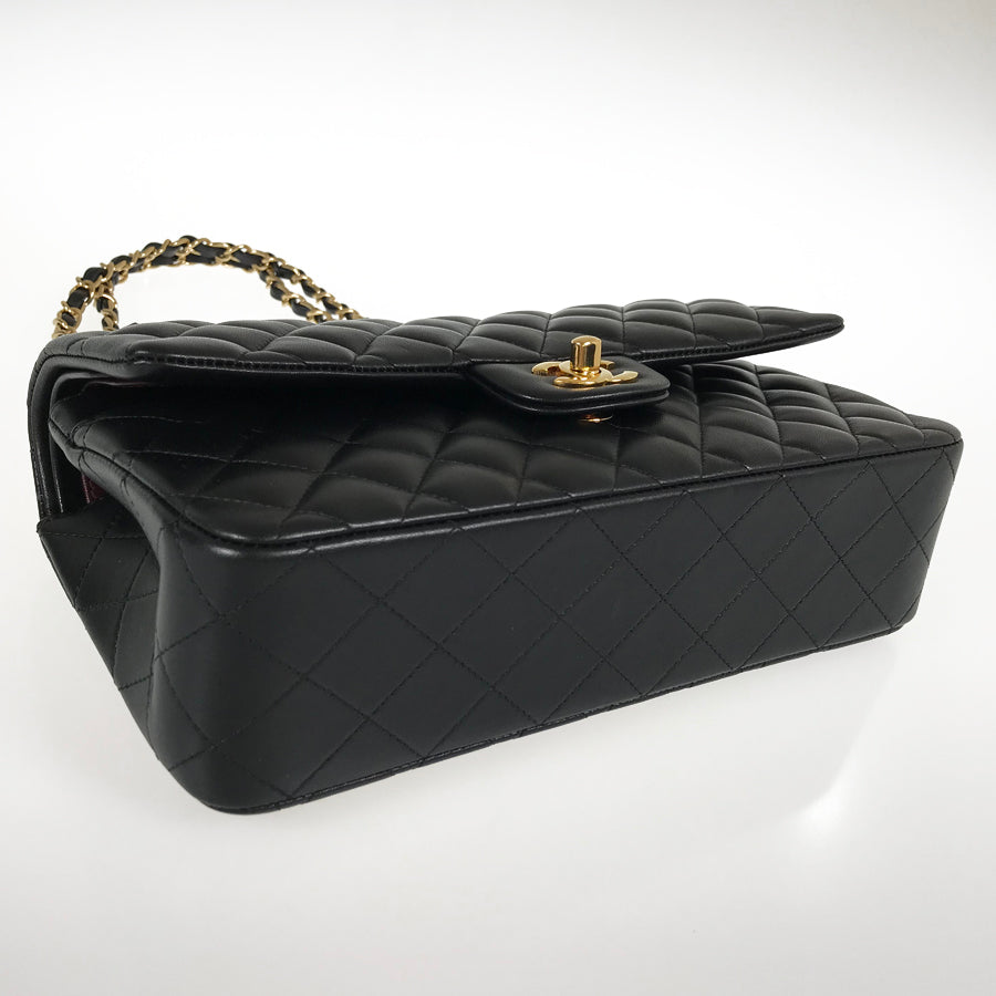 CHANEL Matelasse 25 Shoulder bag