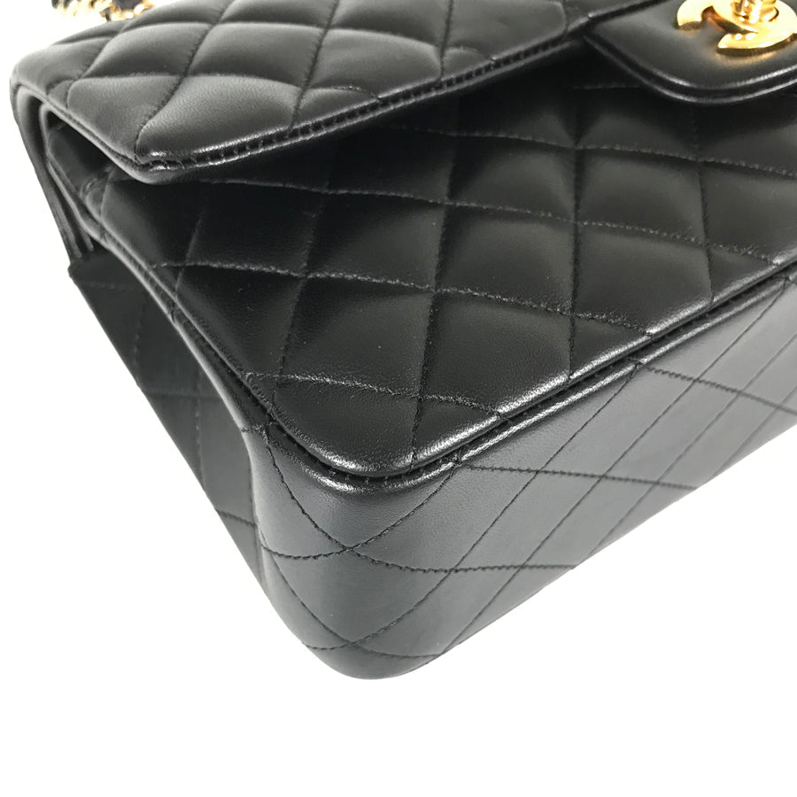 CHANEL Matelasse 25 Shoulder bag