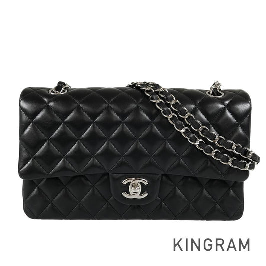 CHANEL Matelasse 25 Shoulder bag