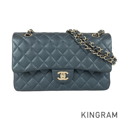 CHANEL Matelasse 25 Shoulder bag