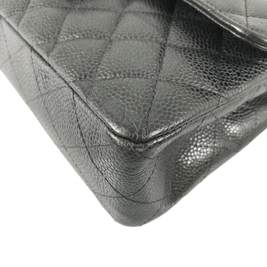 CHANEL Matelasse 23 Shoulder bag