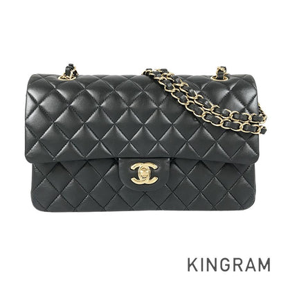 CHANEL Matelasse 25 Shoulder bag