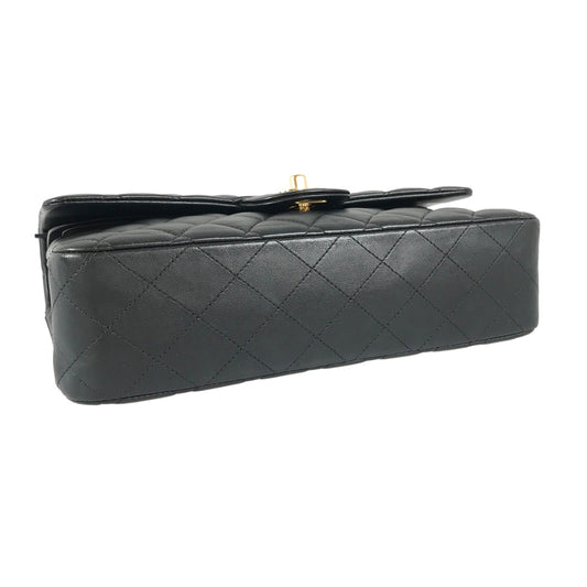 CHANEL Matelasse 25 Shoulder bag