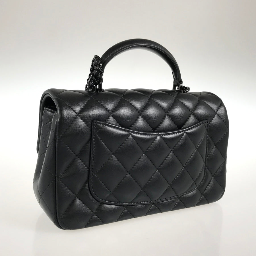 CHANEL Matelasse Top handle Shoulder bag