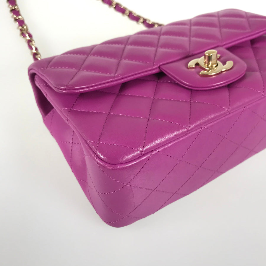 CHANEL Matelasse mini Shoulder bag