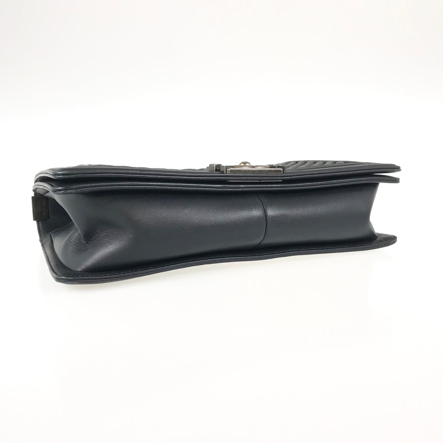CHANEL Boy Chanel Chevron Shoulder bag