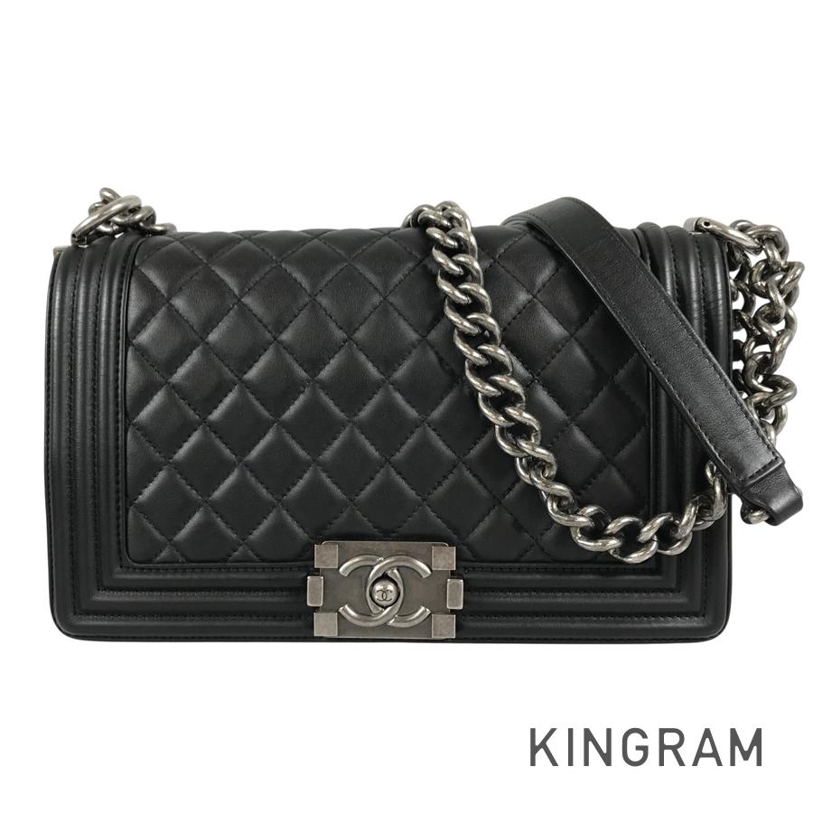 CHANEL Boy Chanel Shoulder bag