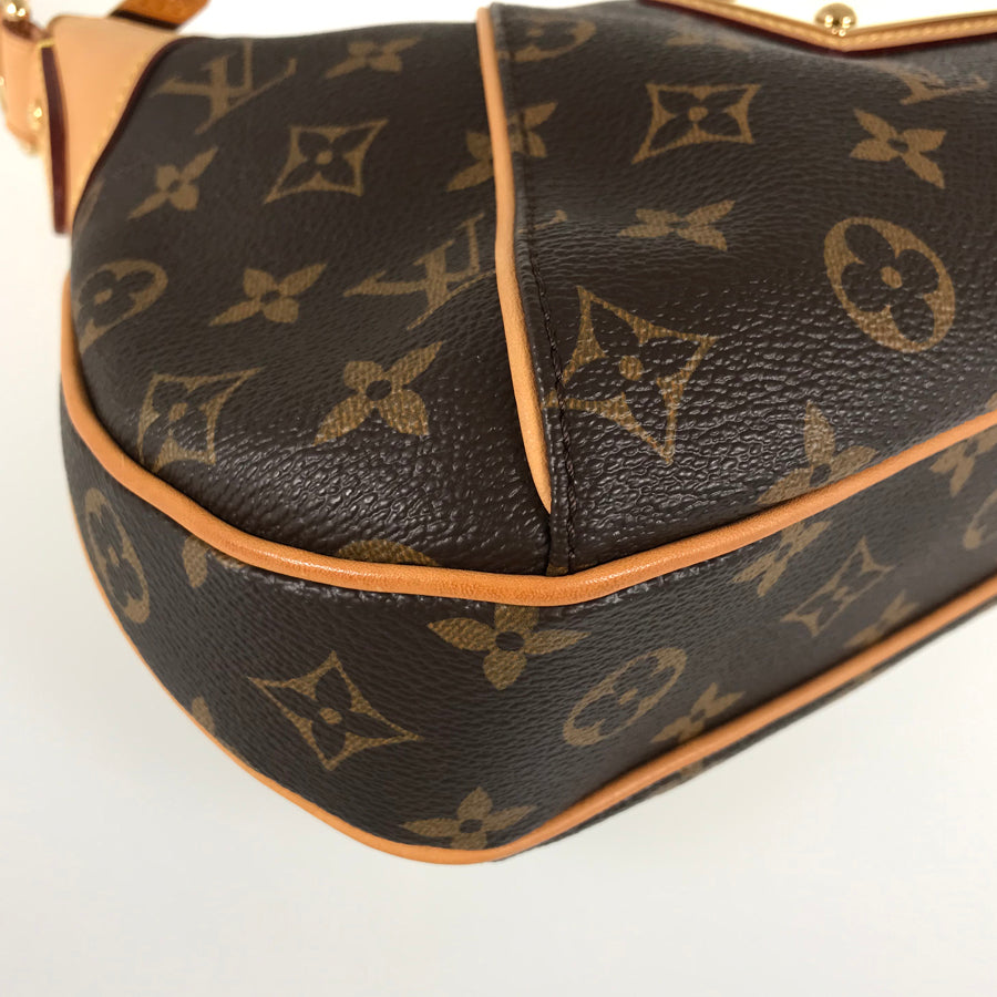 LOUIS VUITTON Monogram Thames PM M56384 Shoulder bag