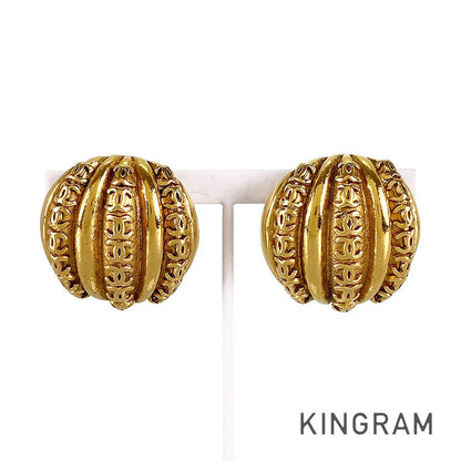 CHANEL Earring