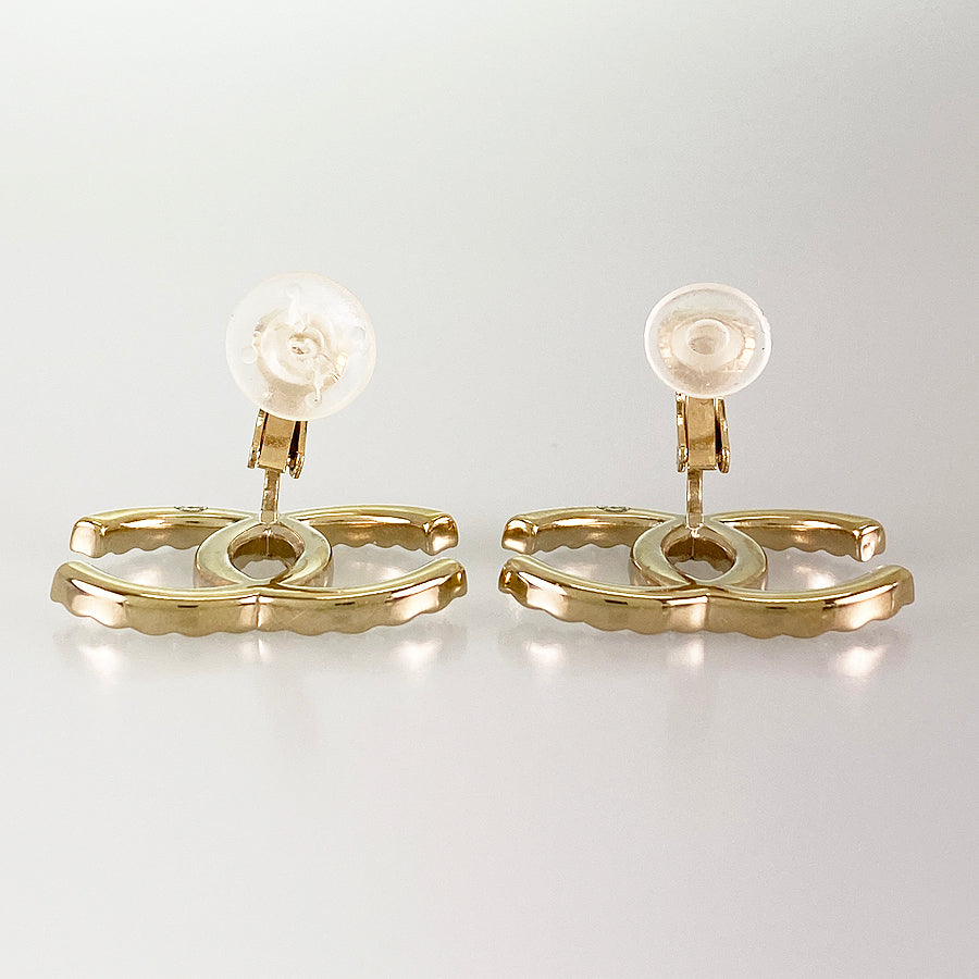 CHANEL Earring