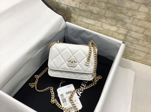 CHL - Spring And SuMM - er 22C White For Women Bags 6.1in/15.5cm