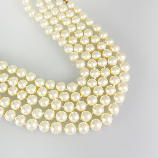 CHANEL 5 hooks choker