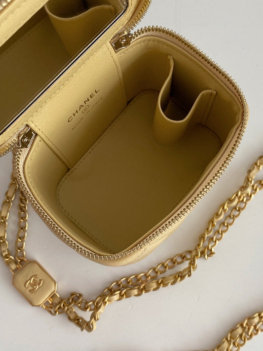 CHL - Small Vanity With Chain Yellow For Women Bags 4.3in/11cm