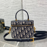 CD SIGNATURE VANITY 16CM BLUE OBLIQUE EMBROIDERY Amelia
