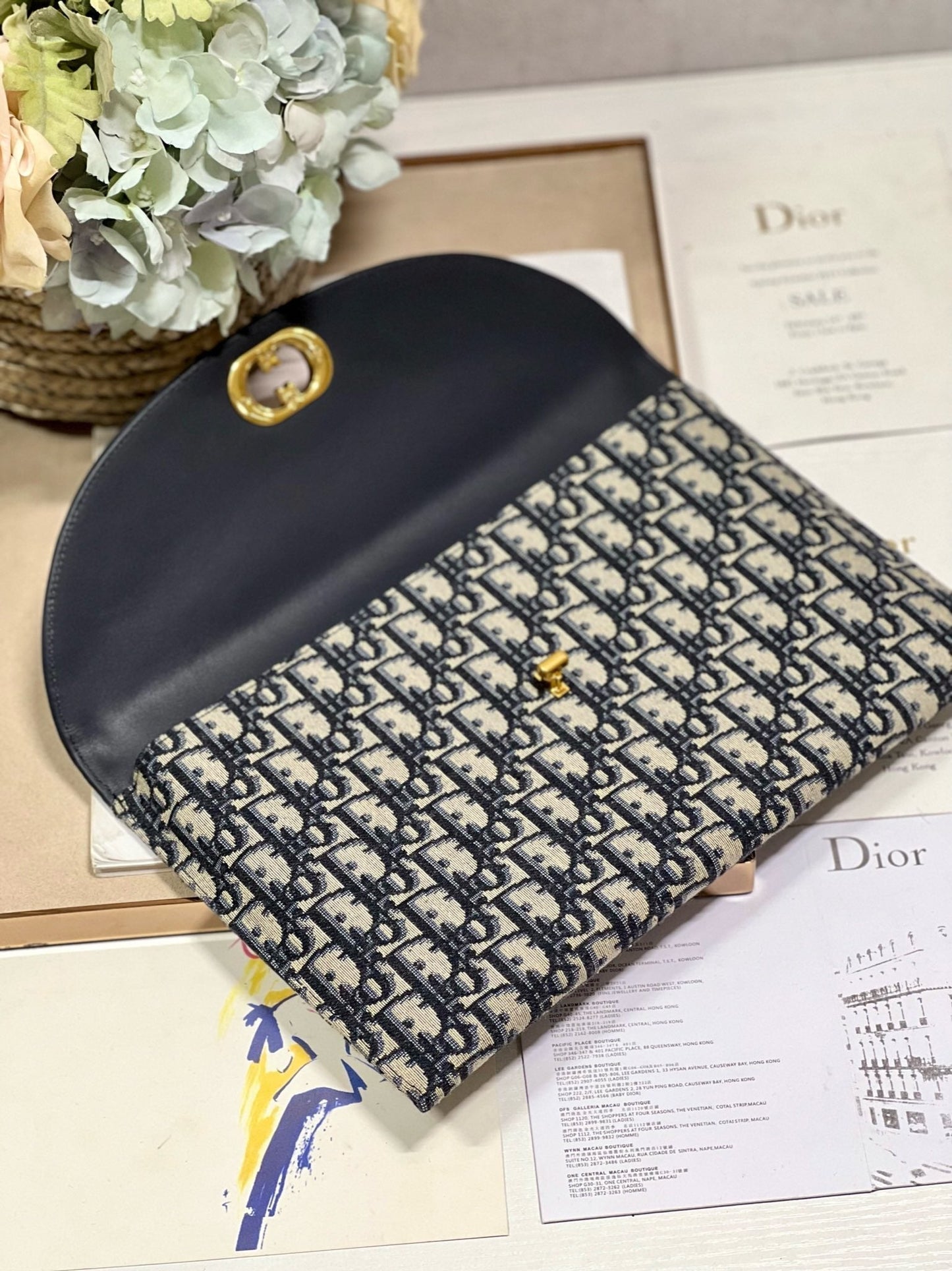 30 MONTAIGNE 30CM BLUE OBLIQUE EMBROIDERY Amelia
