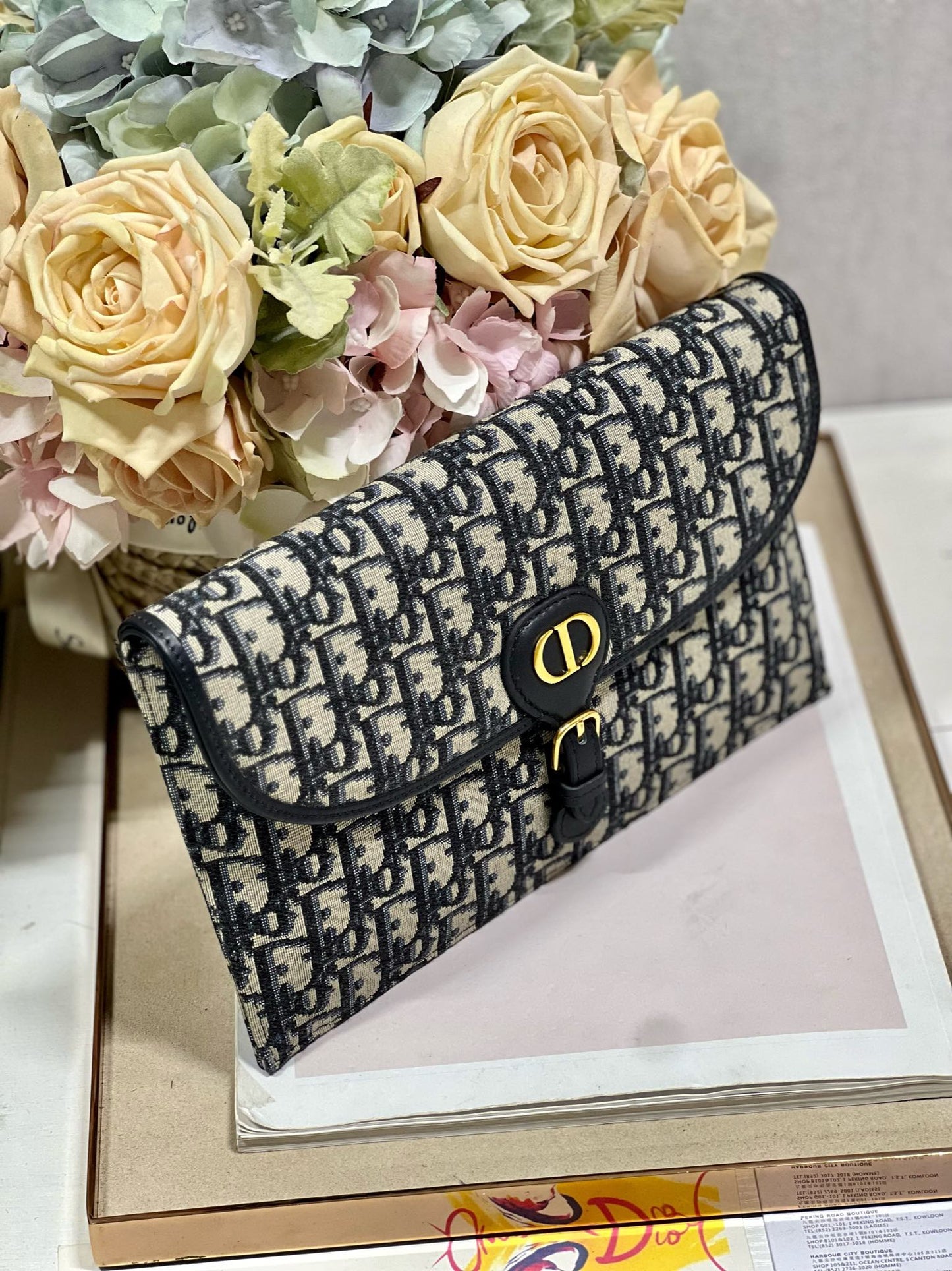 CD BOAmeliaY 27CM BLUE OBLIQUE EMBROIDERY Amelia